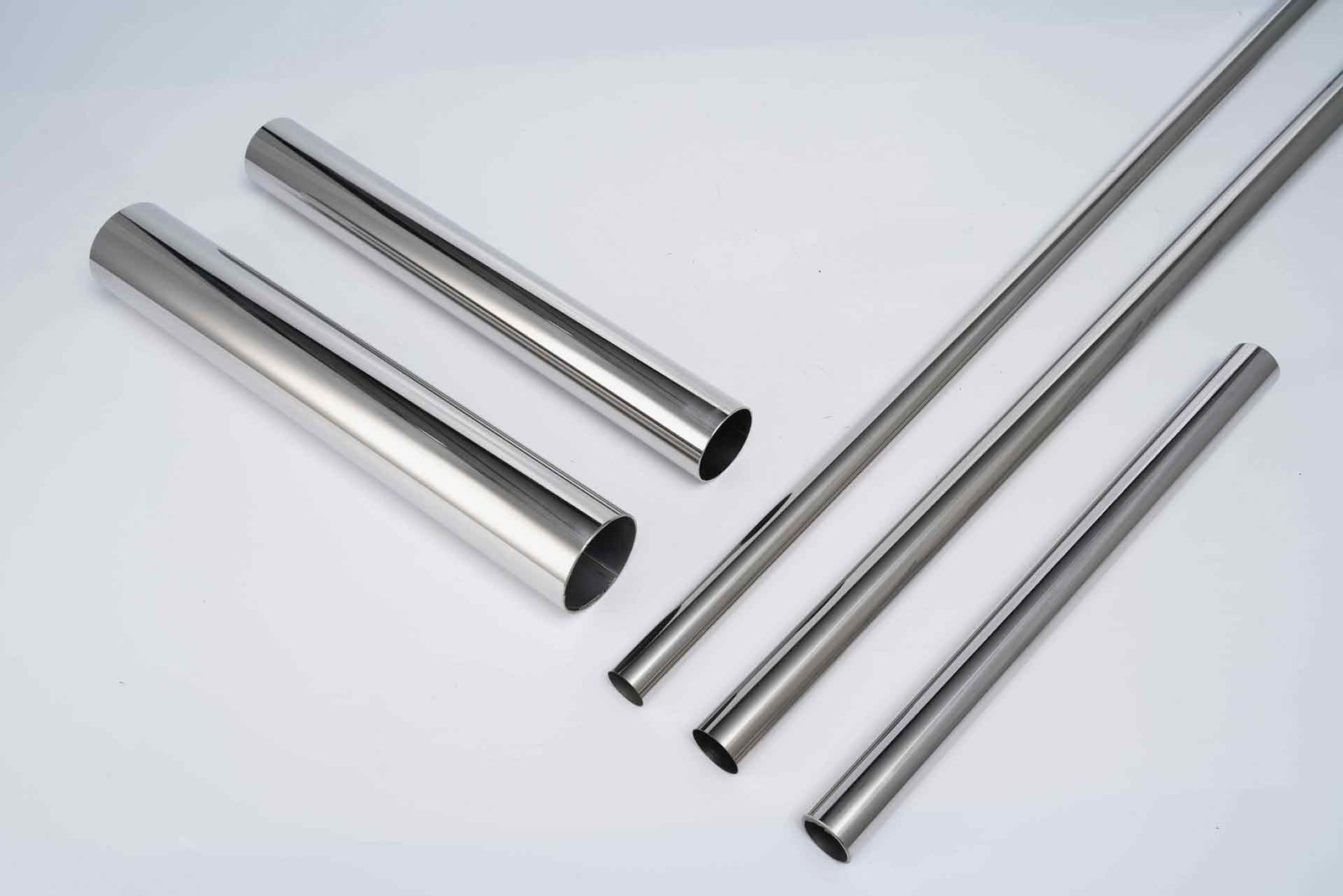 Stainless steel round pipe