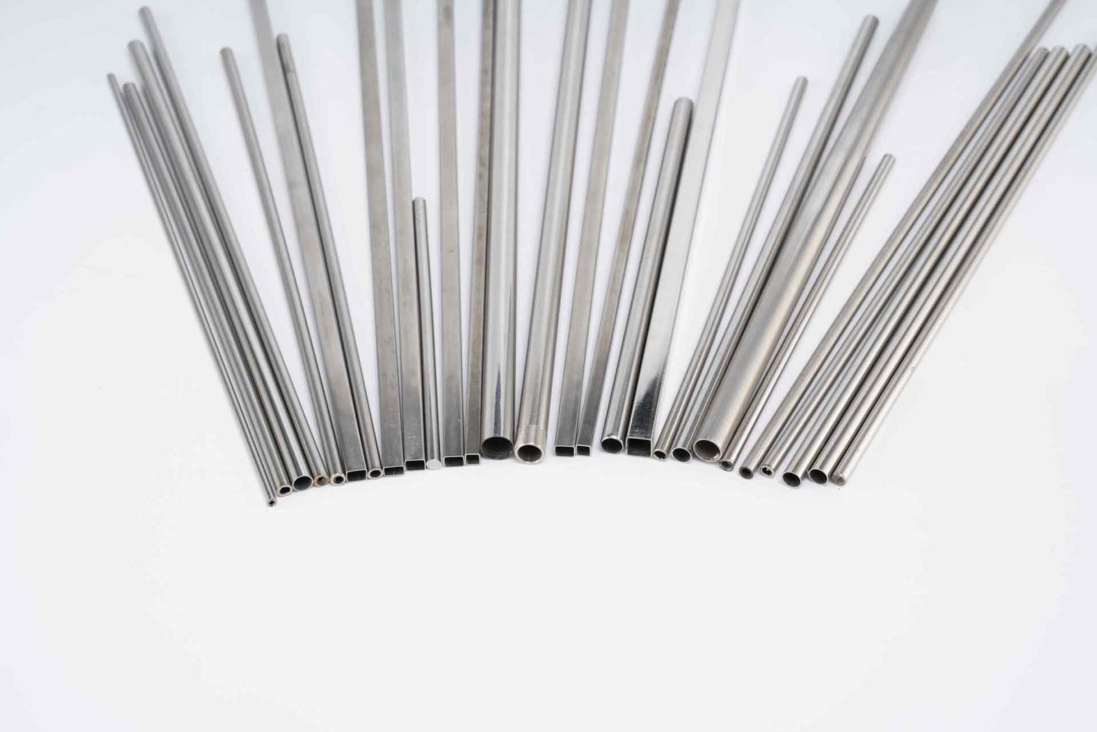 Stainless steel round pipes