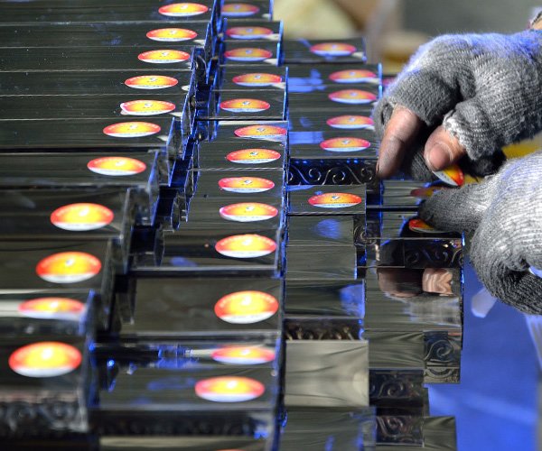 Each stainless steel pipe produced by Vertex Flowtubes is affixed with an anti-counterfeiting label. You can verify the authenticity of the pipe by calling the Chinese anti-counterfeiting authorities.