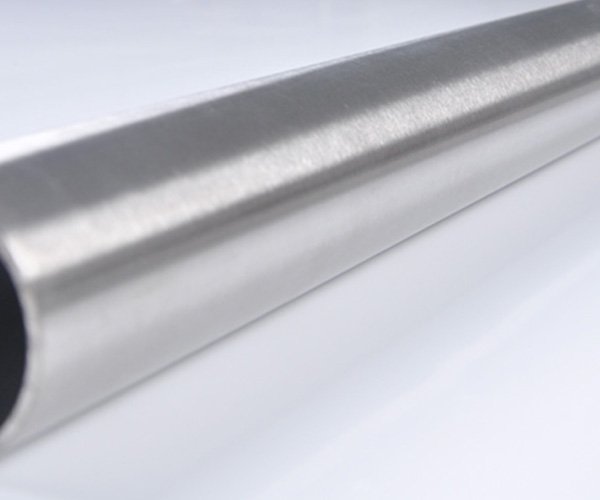 stainless steel pipes undergo fine surface treatment-with a finish of 6K-and a uniform-bright and shiny surface